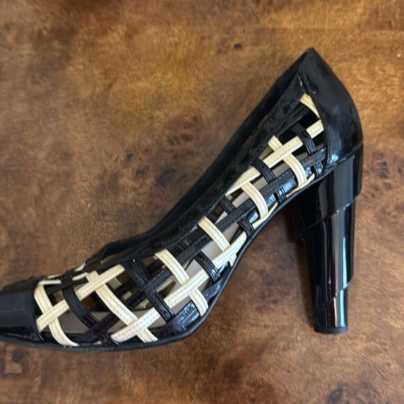 🖤Chanel CC Pumps - Picture 12 of 12